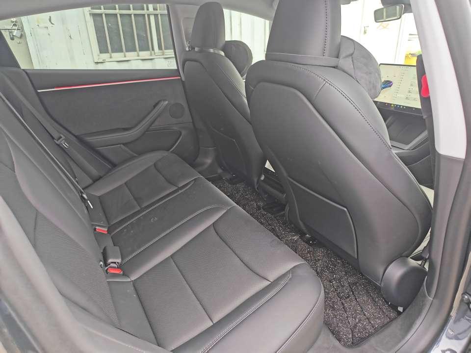 Tesla Model 3 2024 car image #11