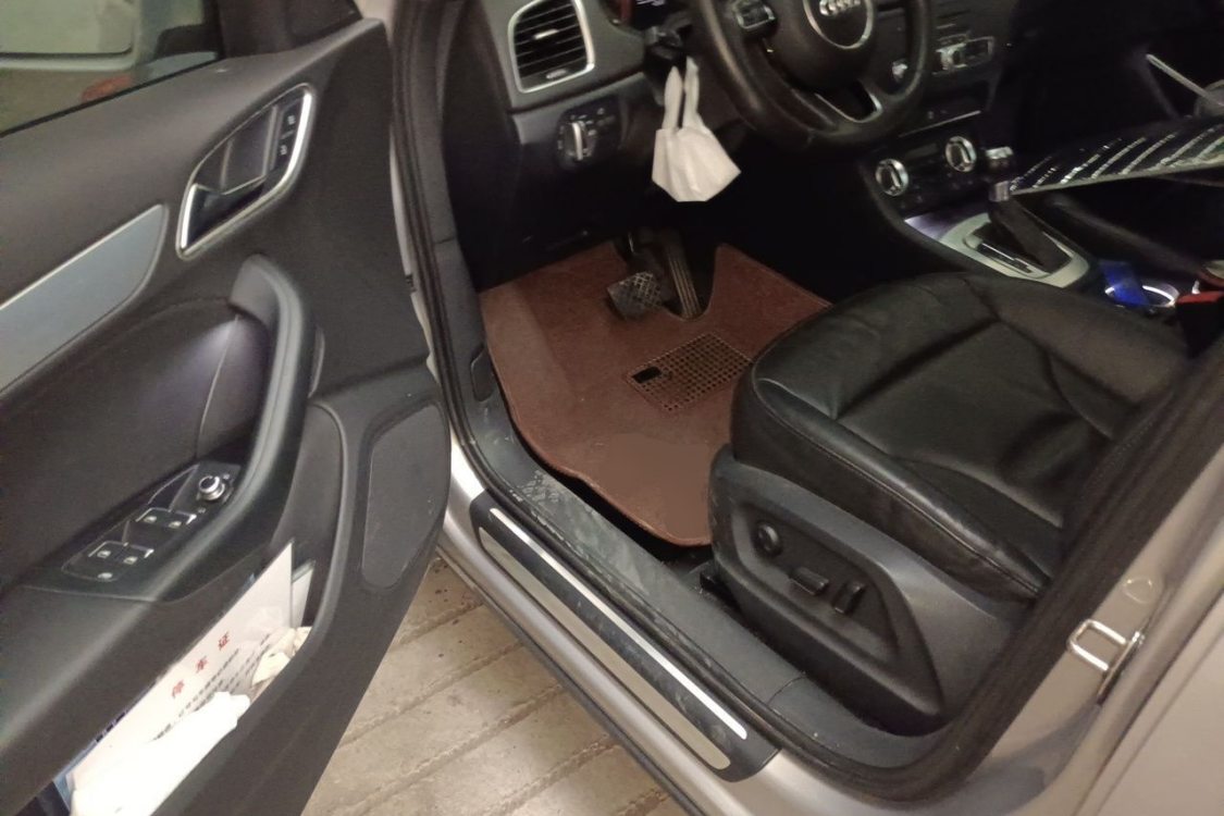 Audi Q3 2014 #23 Audi Q3 2014 car image #23