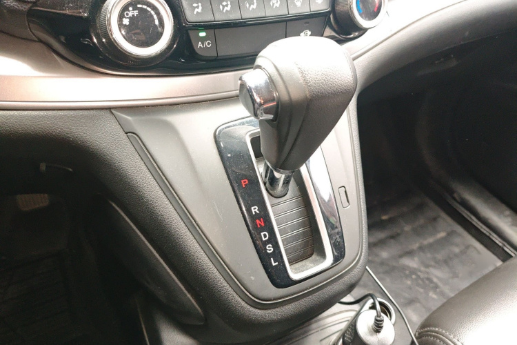 Honda CR-V 2016 #16 Honda CR-V 2016 car image #16