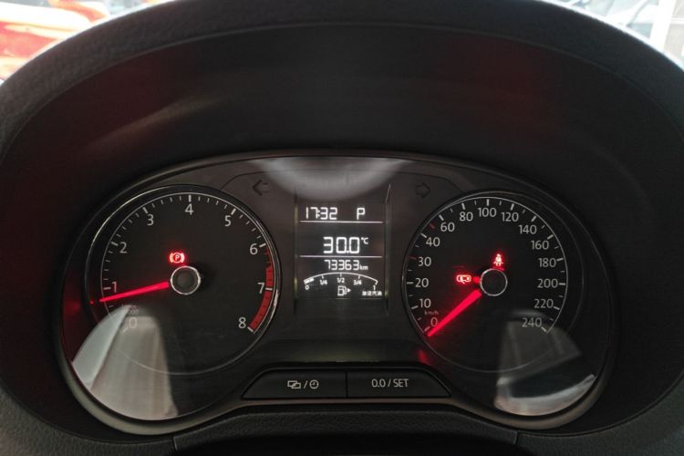 Volkswagen Polo 2016 #12 Volkswagen Polo 2016 car image #12
