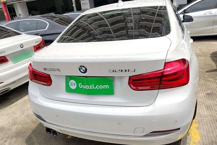BMW 3 Series 2019 #6 BMW 3 Series 2019 car image #6