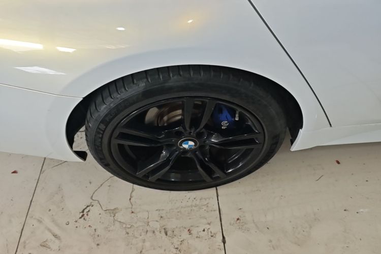 BMW 3 Series 2018 #10 BMW 3 Series 2018 car image #10