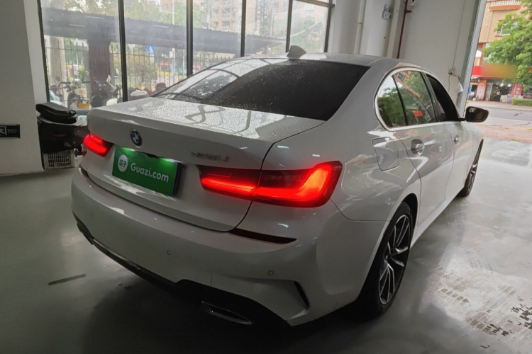 BMW 3 Series 2022 car image #7