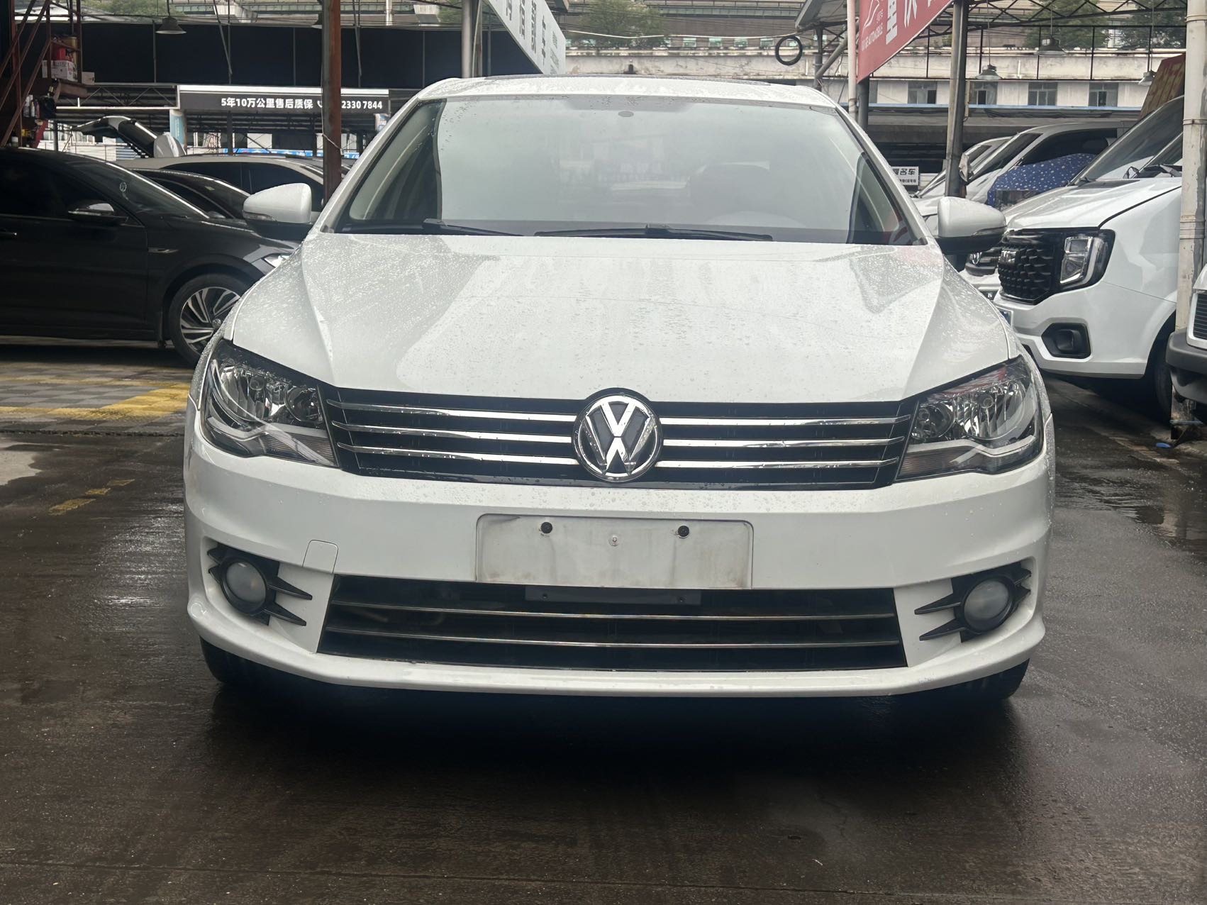 Volkswagen Bora 2015 car image #2