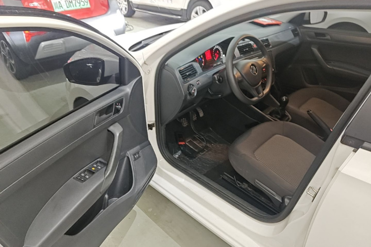 Volkswagen Santana 2016 #16 Volkswagen Santana 2016 car image #16