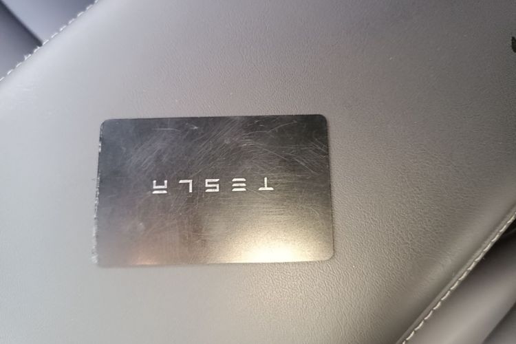 Tesla Model Y 2022 car image #14