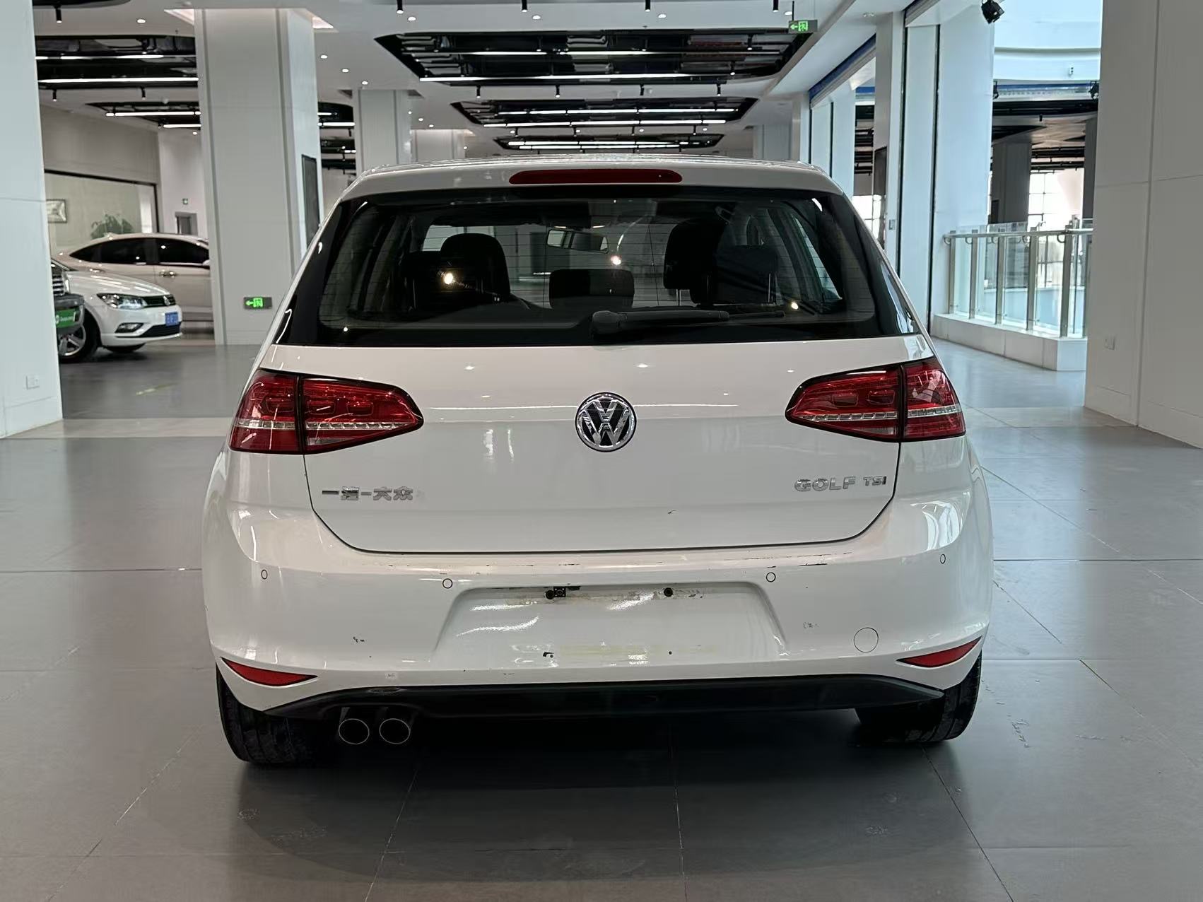 Volkswagen Golf 2014 car image #8