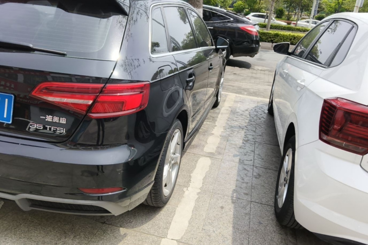 Audi A3 2019 car image #8