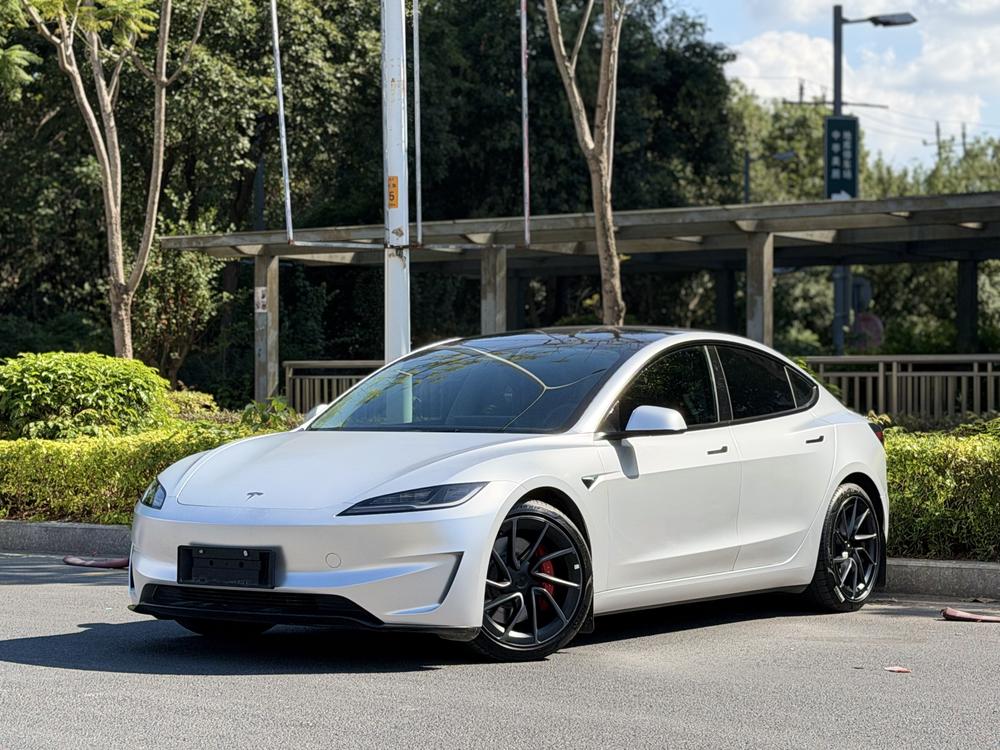 Tesla Model 3 2025 car image 