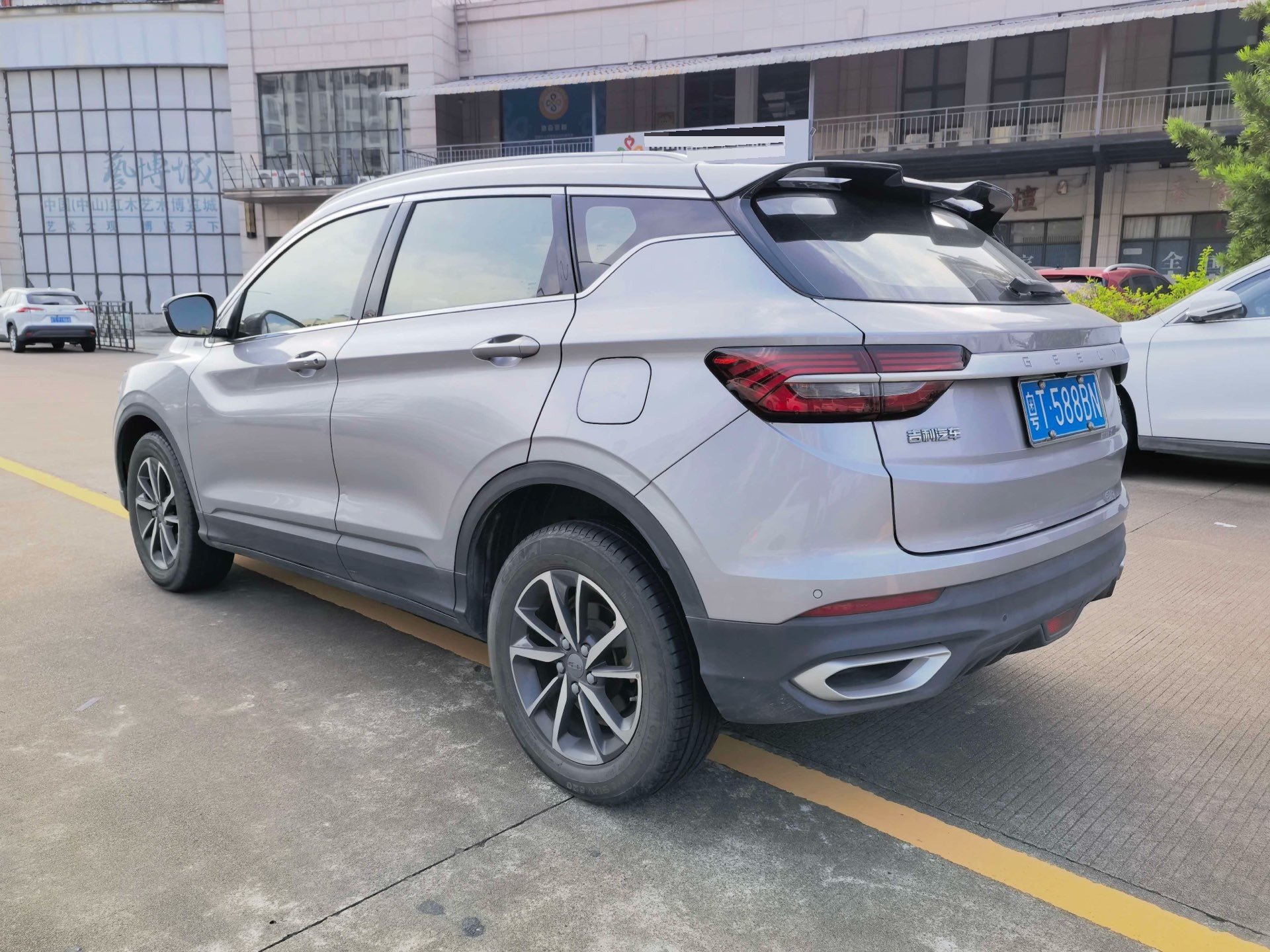 GEELY Coolray 2021 imagen de coche #4