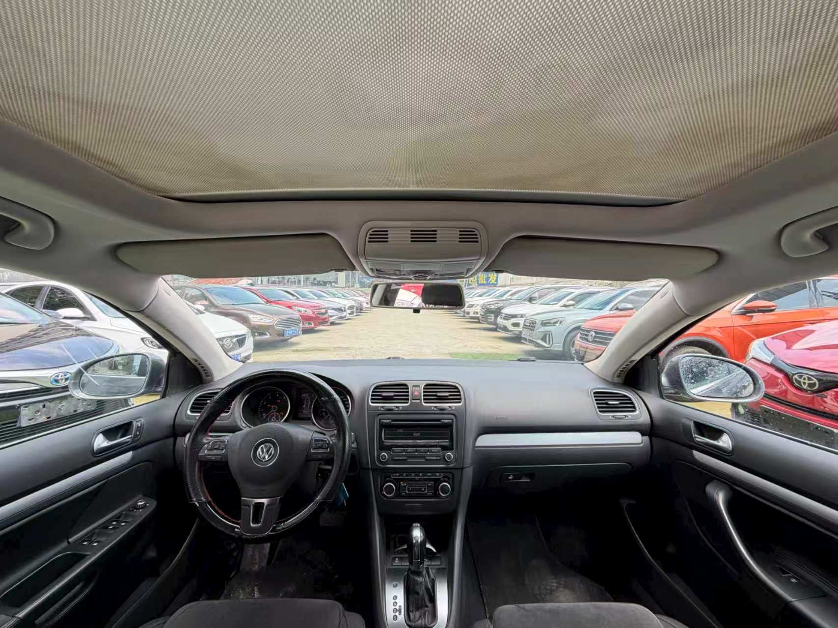 Volkswagen Golf (Imported) 2013 изображение автомобиля #8