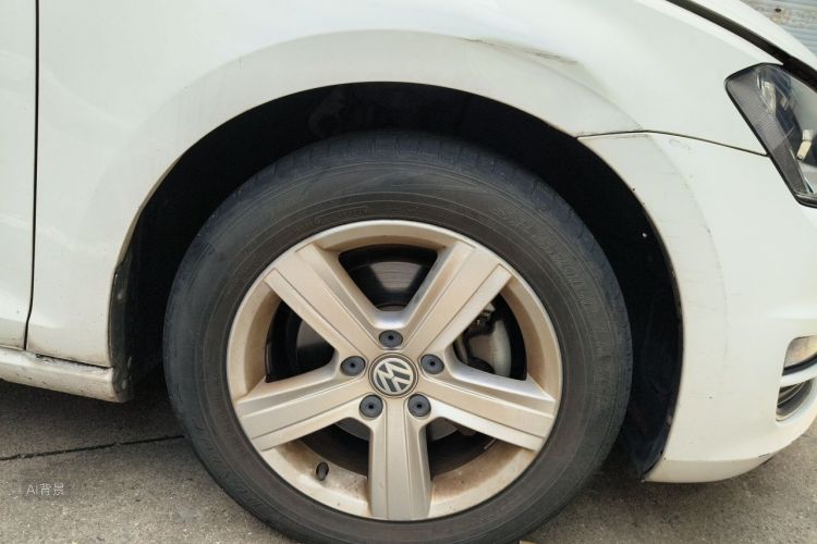 Volkswagen Golf 2017 car image #9