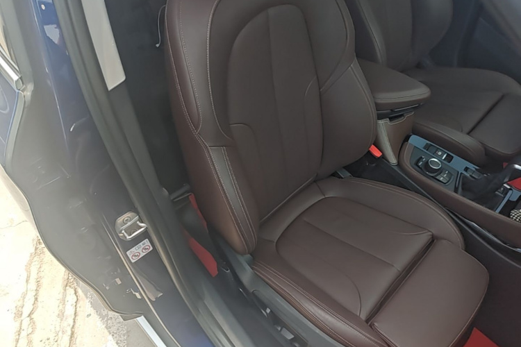 BMW X1 2019 immagine di auto #24