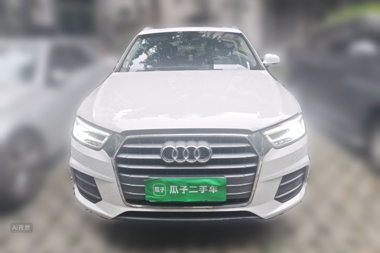 Audi Q3 2018 car image #3
