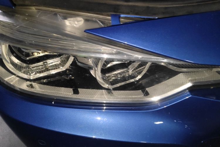 BMW 3 Series 2017 #8 BMW 3 Series 2017 car image #8