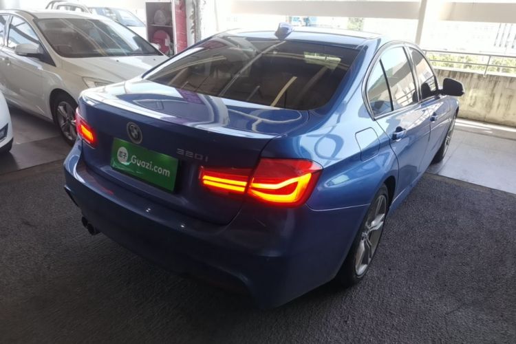 BMW 3 Series 2018 car image #7