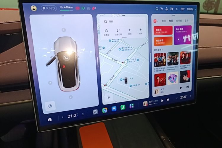 MI SU7 2025 immagine di auto #13