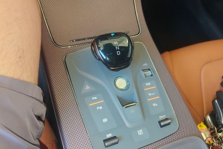 BYD Han 2022 #14 BYD Han 2022 car image #14
