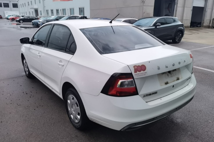 Skoda Rapid 2019 #5 Skoda Rapid 2019 car image #5