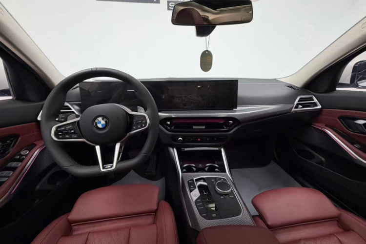 BMW 3 Series 2025 car image #12