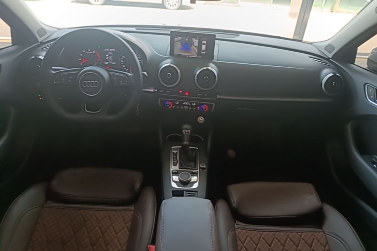 Audi A3 2019 car image #10