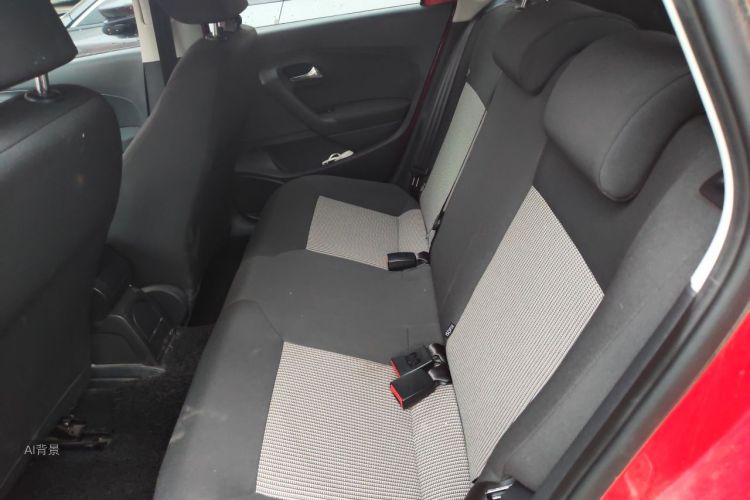 Volkswagen Polo 2017 car image #19