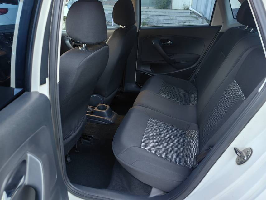 Volkswagen Polo 2012 #5 Volkswagen Polo 2012 car image #5