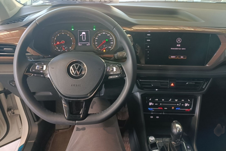 Volkswagen Tharu 2022 صورة سيارة #10