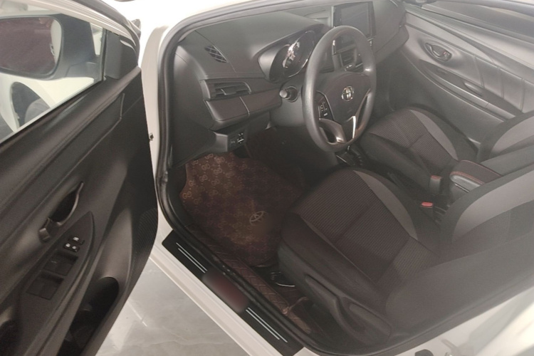 Toyota Vios 2023 immagine di auto #16