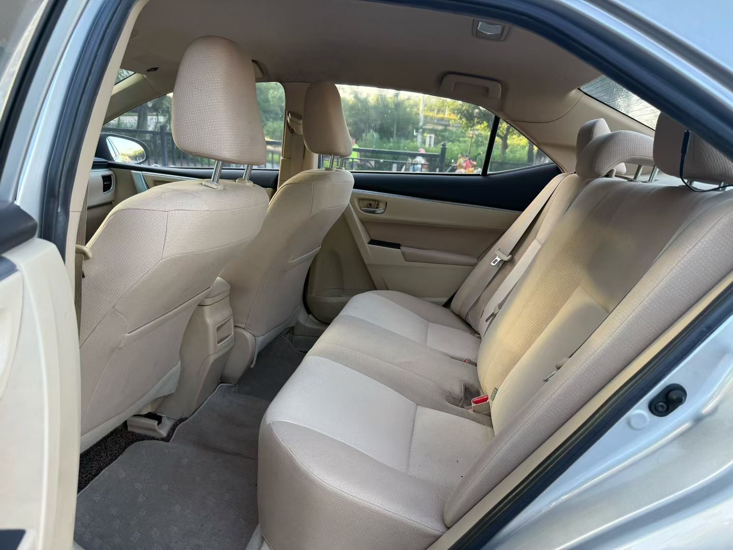 2015 car image #7