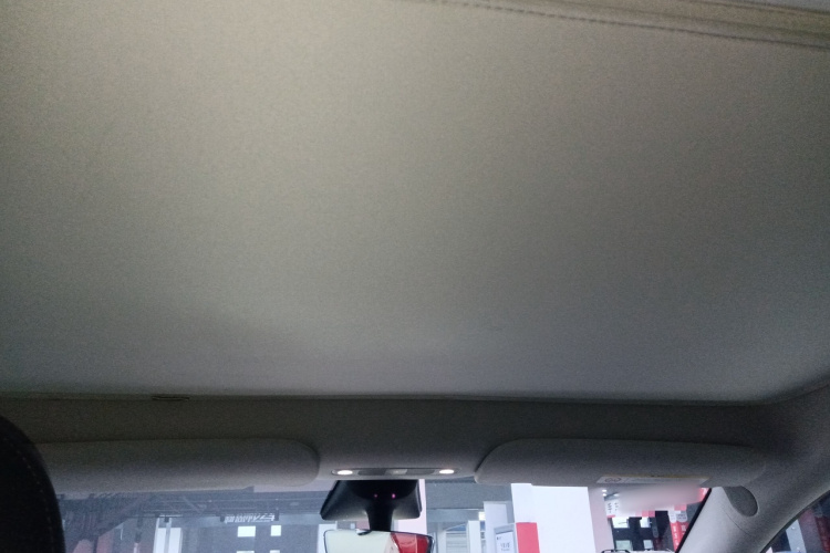 Tesla Model Y 2023 #18 Tesla Model Y 2023 car image #18