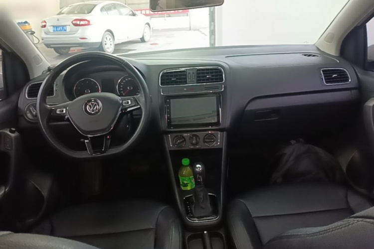 Volkswagen Polo 2017 #10 Volkswagen Polo 2017 car image #10