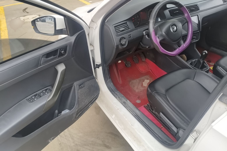 Volkswagen Santana 2018 car image #16