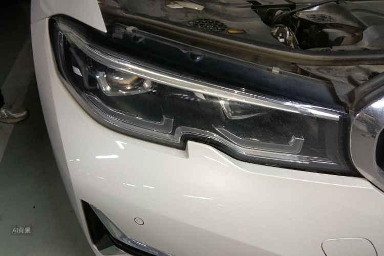 BMW 3 Series 2019 car image #8