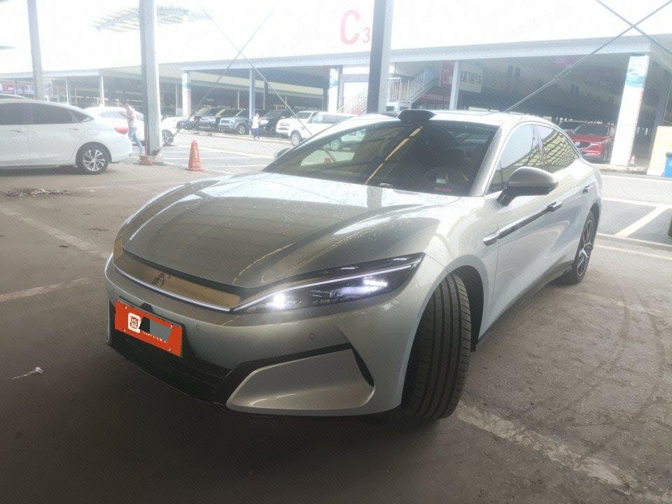 BYD HanL 2025 BYD HanL 2025 car image