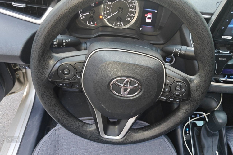 Toyota Corolla 2019 #12 Toyota Corolla 2019 car image #12