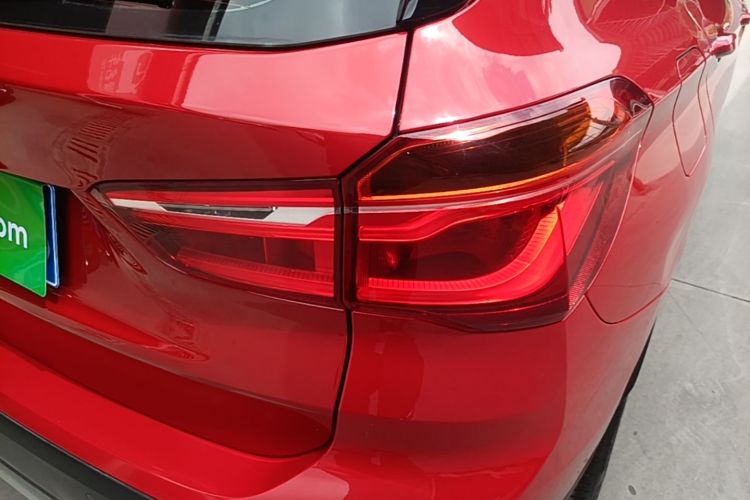 BMW X1 2019 car image #8