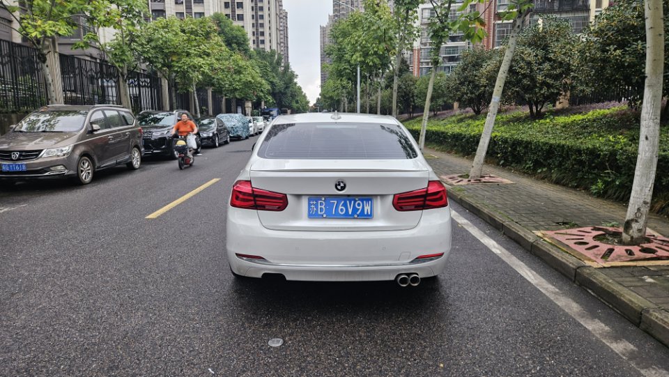 BMW 3 Series 2016 #8 BMW 3 Series 2016 car image #8
