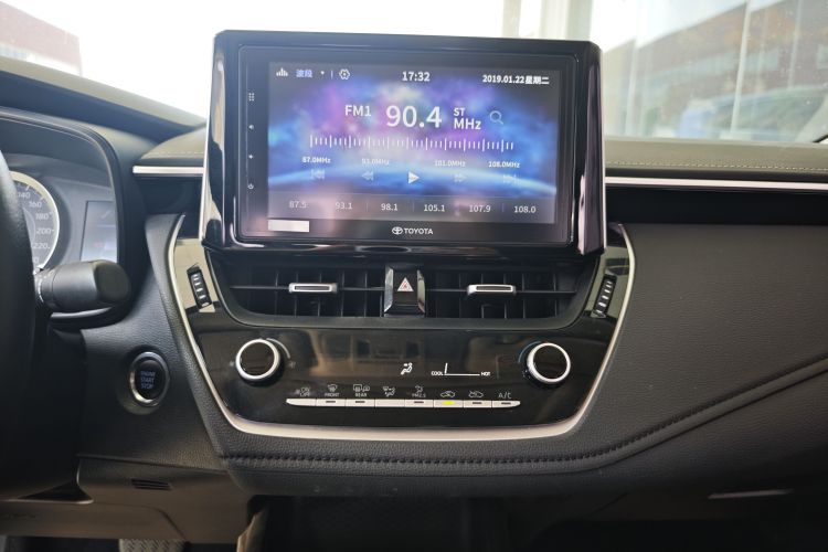 Toyota Corolla 2019 car image #13