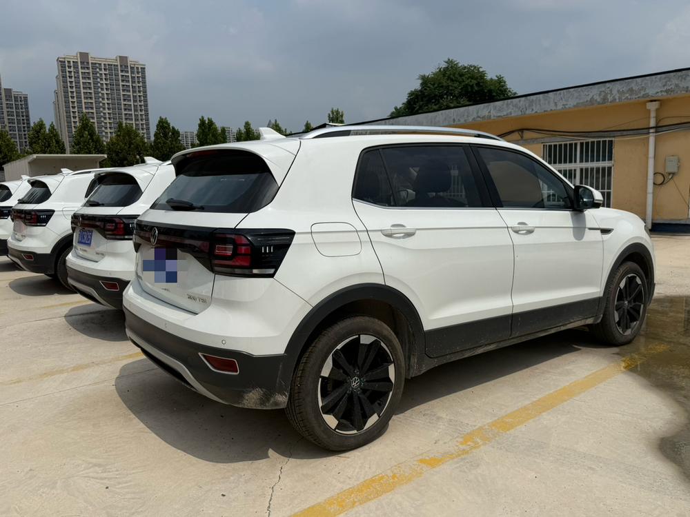 Volkswagen Tacqua 2024 immagine di auto #5