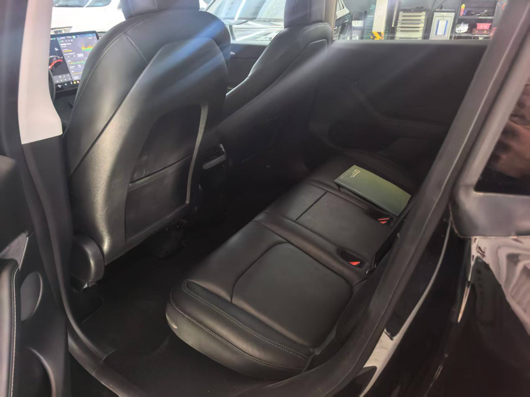 Tesla Model Y 2021 صورة سيارة #6