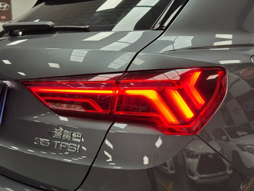 Audi Q3 2022 immagine di auto #20