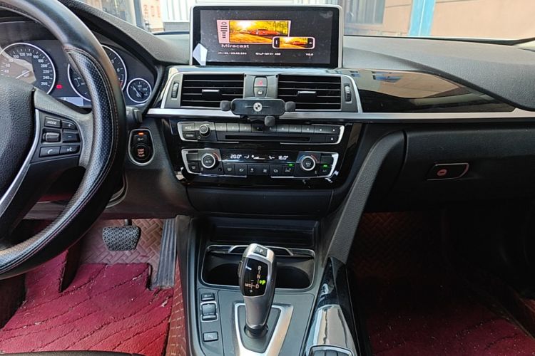 BMW 3 Series 2016 car image #13