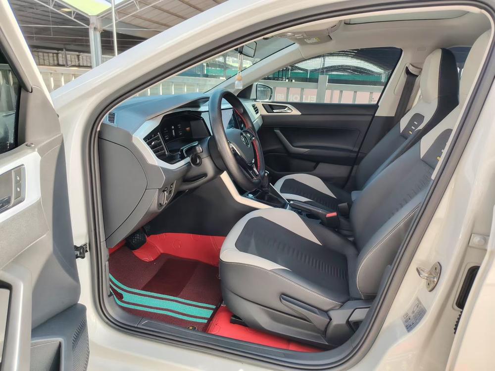 Volkswagen Polo 2023 immagine di auto #11