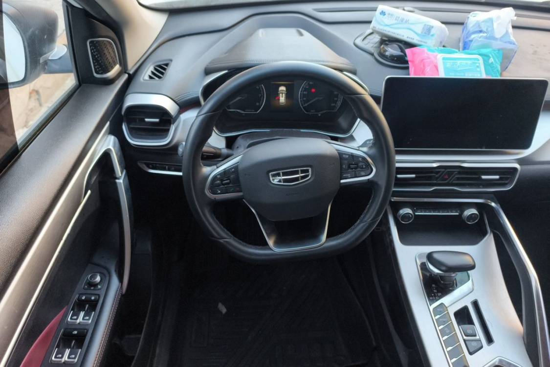 GEELY Coolray 2021 #22 GEELY Coolray 2021 car image #22