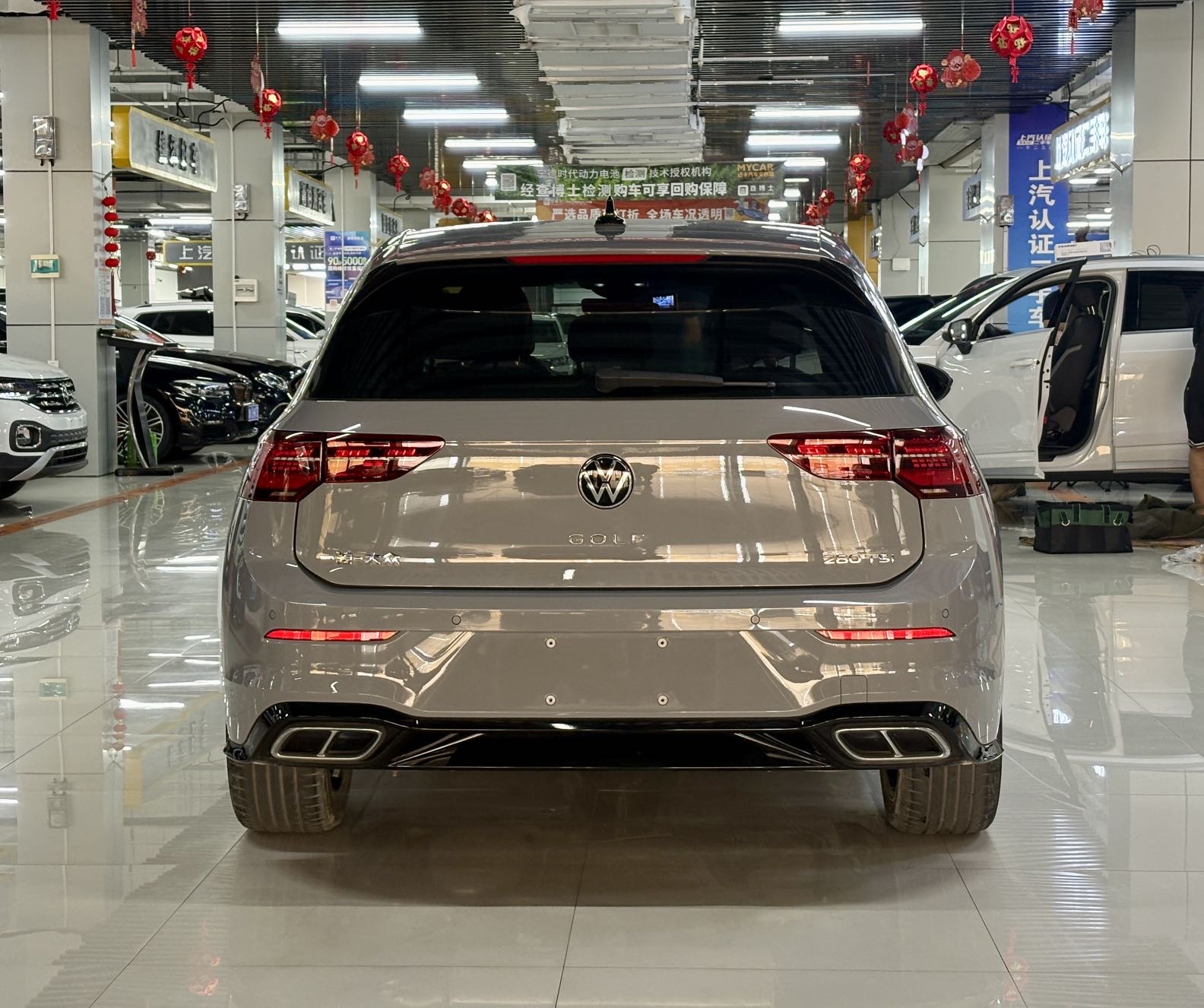Volkswagen Golf 2022 car image #7