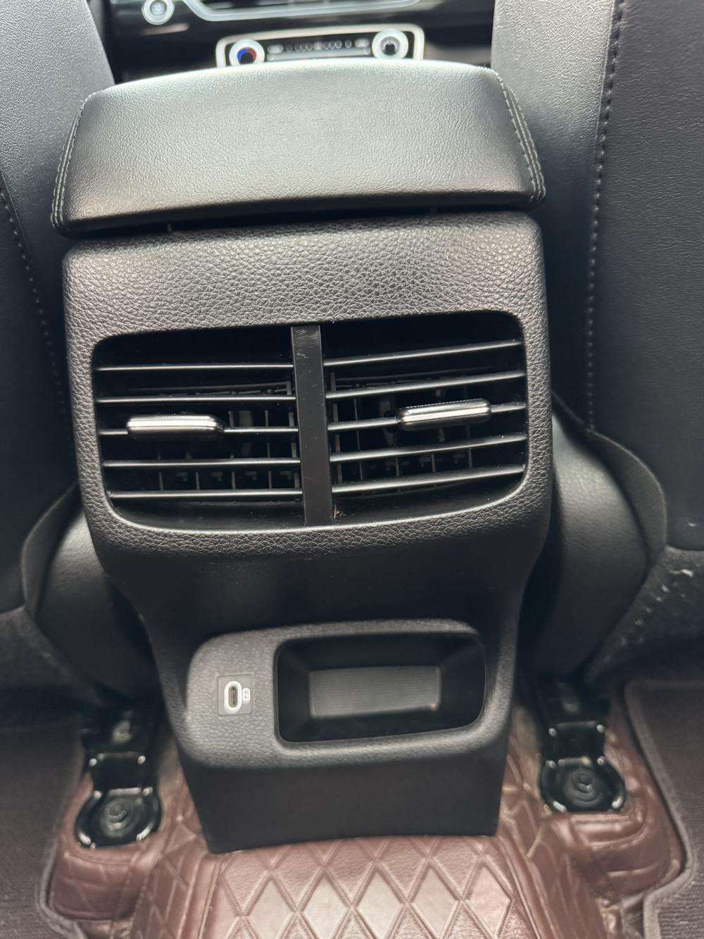 2023 car image #10