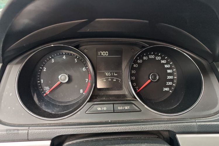 Volkswagen Lavida 2017 car image #13
