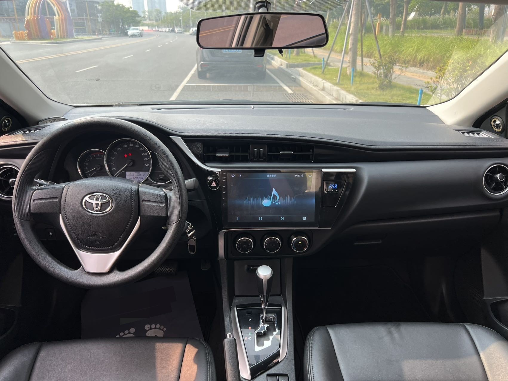 Toyota Corolla 2018 #5 Toyota Corolla 2018 car image #5