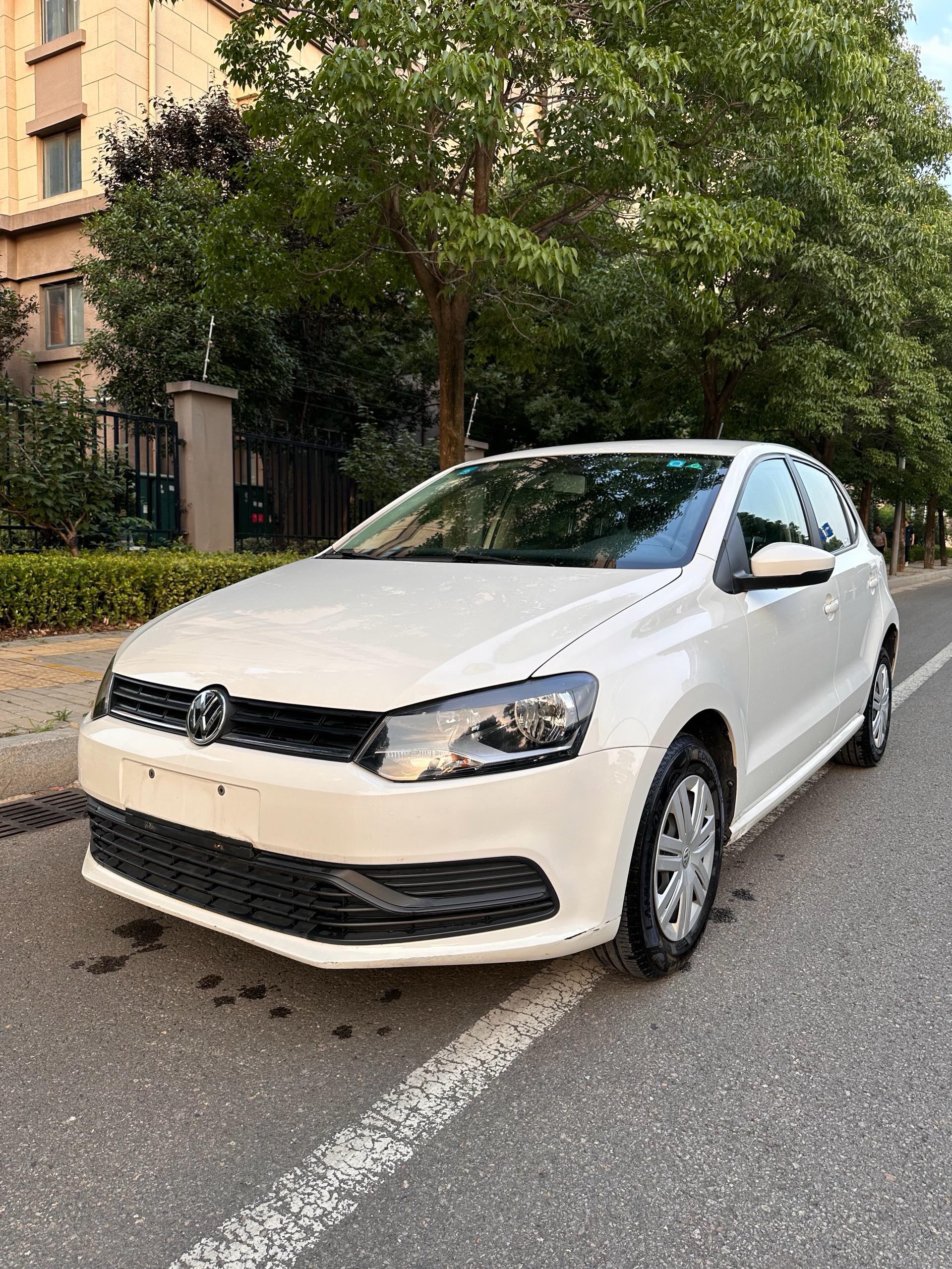 Volkswagen Polo 2018 Volkswagen Polo 2018 car image
